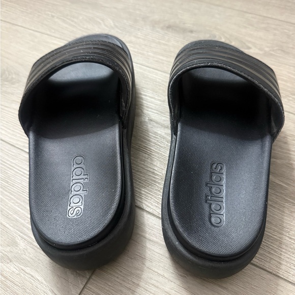 Adidas Adilette Platform Slide Sandal - Picture 2 of 7